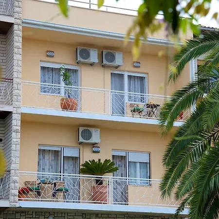 Luxe 3br * سبليت