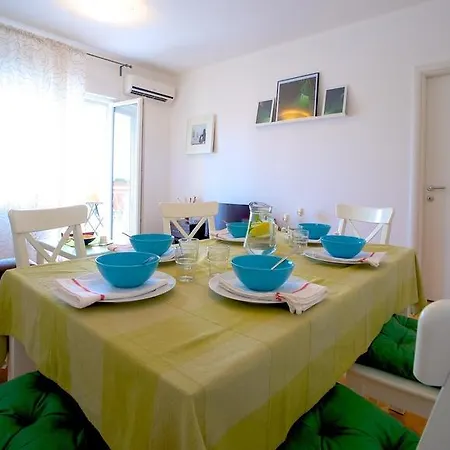 Luxe 3br Apartamento *